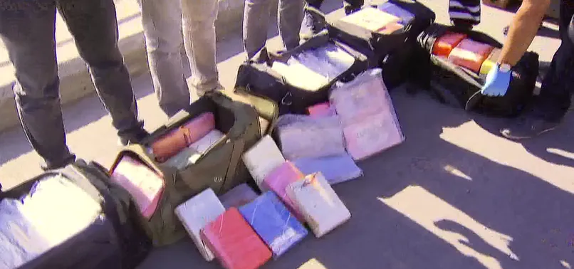 Ambarlı Limanı'nda gemide 212 kilo saf kokain ele geçirildi