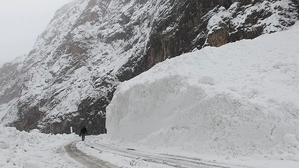 1705869655098.jpg Kara kış kapıya dayandı! Meteoroloji'den 20 il için alarm | Bakan Özhaseki de yoğun kar uyarısında bulundu - 6
