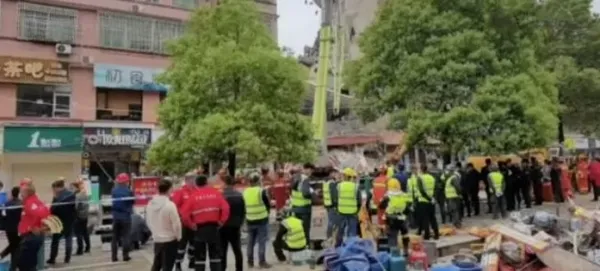 cinde-inanilmaz-kurtulus-enkaz-altindan-55-gun-sonra-sag-cikti-1651747059365.jpg Çin'de inanılmaz kurtuluş: Enkaz altından 5,5 gün sonra sağ çıktı! - 4