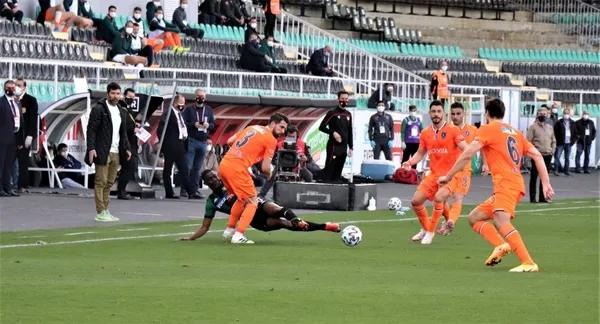 Denizlispor 0-0 Medipol Başakşehir MAÇ SONUCU ÖZET | Süper Lig 31. hafta karşılaşması