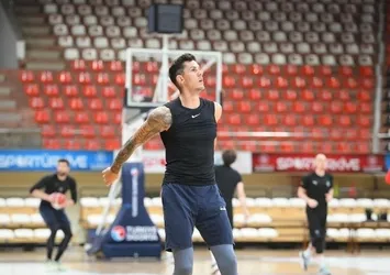 Eski milli basketbolcu İlkan Karaman trafik kazasında hayatını kaybetti