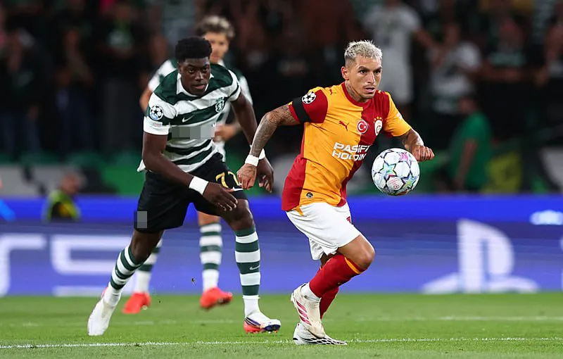 galatasarayin-sampiyonlar-ligi-macerasi-basladi-rakip-sporting-lisbon-1788982404505.jpg Aslan Lizbon'da yıkıldı! Galatasaray, Sporting deplasmanında istediğini alamadı - 3