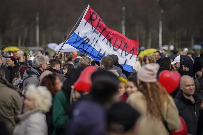 Hollanda’da ortalık karıştı! Genel seçim öncesi hükümet karşıtı protesto - 2