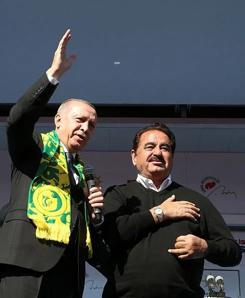 Başkan Erdoğan ve İbrahim Tatlıses Şanlıurfa’da miting sahnesine beraber çıktı