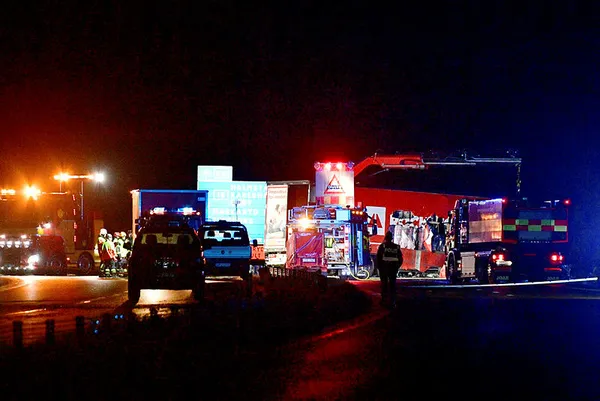 Hz. Muhammed’in karikatürünü çizen İsveçli karikatürist Lars Vilks trafik kazasında alev alev yanarak can verdi