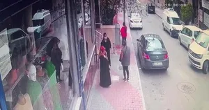 Eski komşu yalanıyla evine girip...