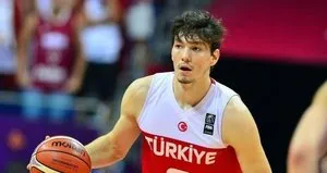 Cedi Osman’dan katliama kınama