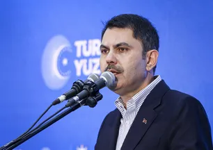 Bakan Kurum'dan Özel'e deprem konutu tepkisi: Milletimiz bizi bilir gölge etmeyin