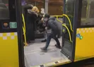 Saldırganı eli şemsiyeli kadın durdurdu