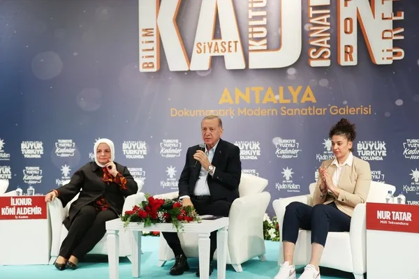Başkan Erdoğan’dan Antalya’da seçim açıklaması: 4-5 aylık dönemde yoğun bir çalışma yapacağız