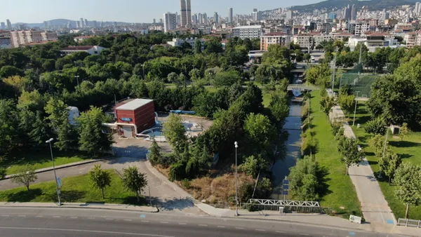 1658478357898.jpg İSKİ'ye ait atık su kanalından yayılan kötü koku vatandaşları çileden çıkardı! - 4