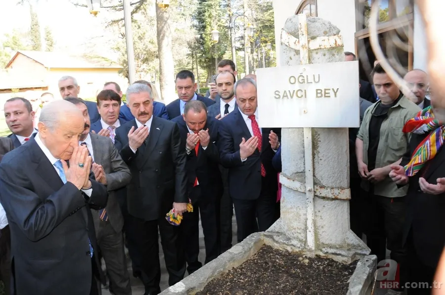 Devlet Bahçeli, Ertuğrul Gazi Türbesi’ni ziyaret etti 19