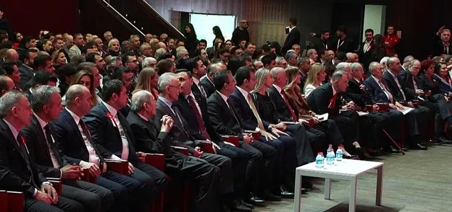 CHP’deki Vefa gecesi kriz gecesine dönüştü! Kemal Kılıçdaroğlu yine katılmadı...