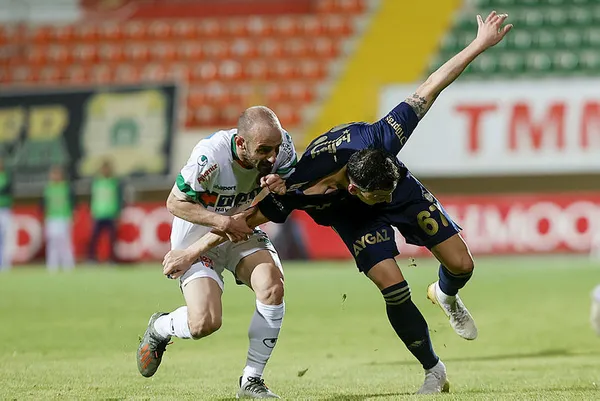 Alanyaspor ile Fenerbahçe 0-0 berabere kaldı! Fenerbahçe şampiyonluk yarışında yara aldı - 8