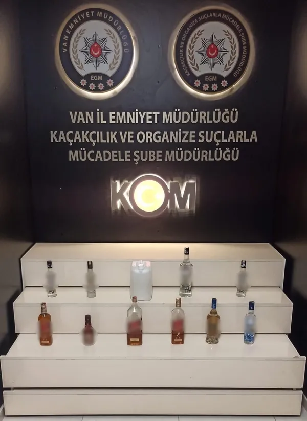 vanda-gumruk-kacakciligi-operasyonu-cok-sayida-malzeme-ele-gecirildi-1662961819507.jpg Van’da gümrük kaçakçılığı operasyonu! Çok sayıda malzeme ele geçirildi - 3