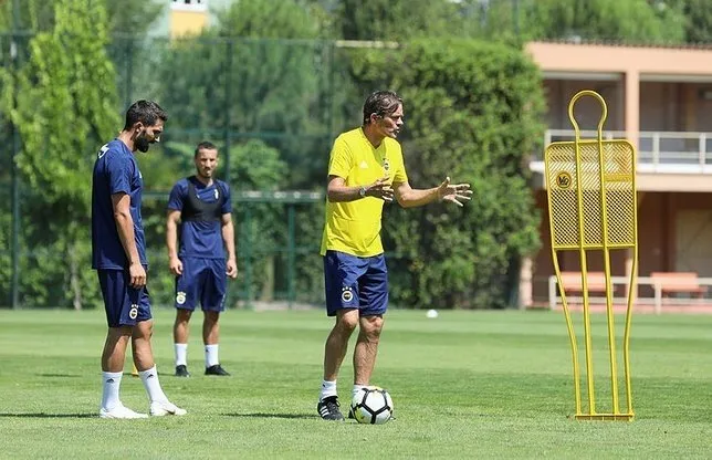 Cocu istedi Comolli bitiriyor