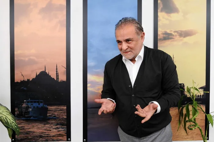 kenan-isik-76-yasinda-hayatini-kaybetti-2014-yilinda-beyin-kanamasi-gecirmisti-kenan-isik-kimdir-1722240087039.jpg Kenan Işık