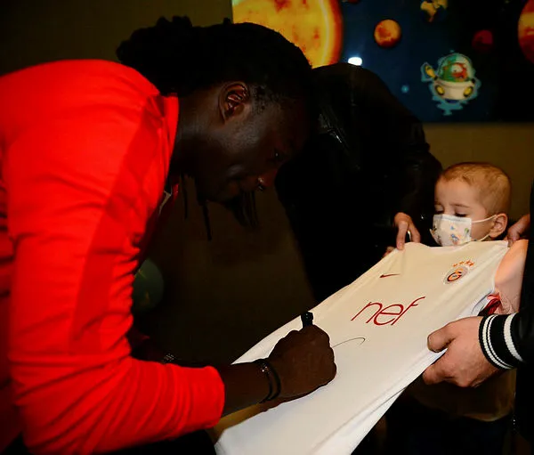 Bafetimbi Gomis "Kahve içerek taraftarı bekletemem" - 1