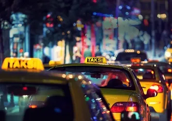 İstanbul'da lüks taksiler turkuaz renkte olacak