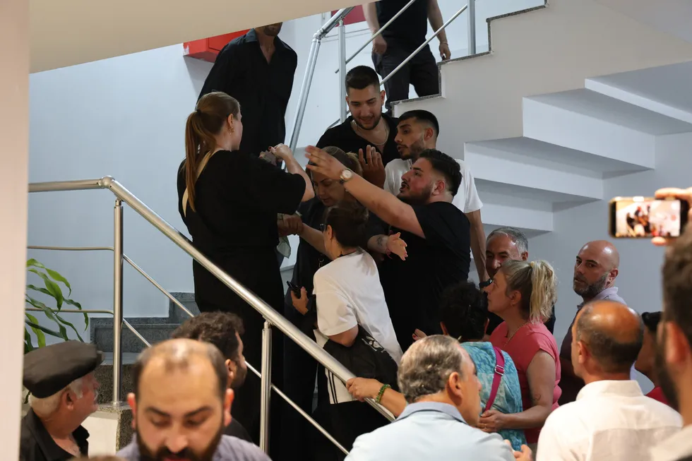 CHP'li İzmir'de sular durulmuyor! "Başkan benim" kavgasında ortalık savaş alanına döndü - 3