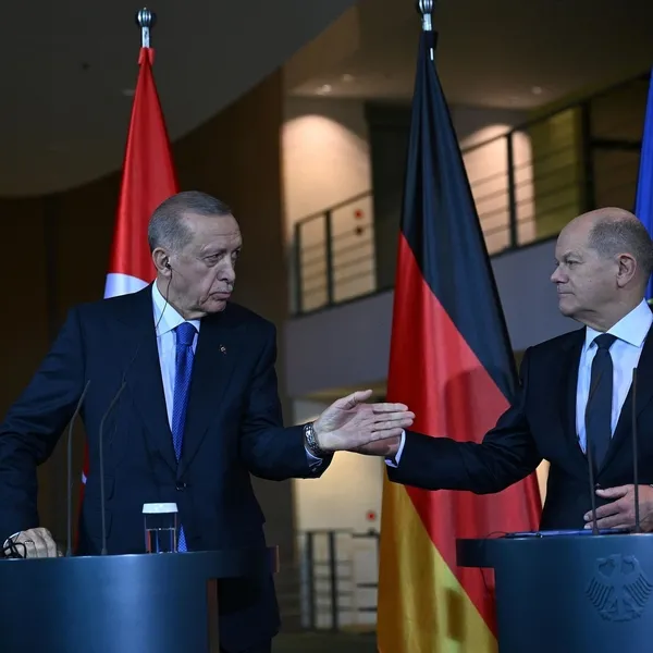 gazzede-rehine-diplomasisi-mit-hamasa-rehinelerin-durumunu-sordu-1700388264433.jpeg Gazze'de rehine diplomasisi! MİT Hamas'a rehinelerin durumunu sordu - 4