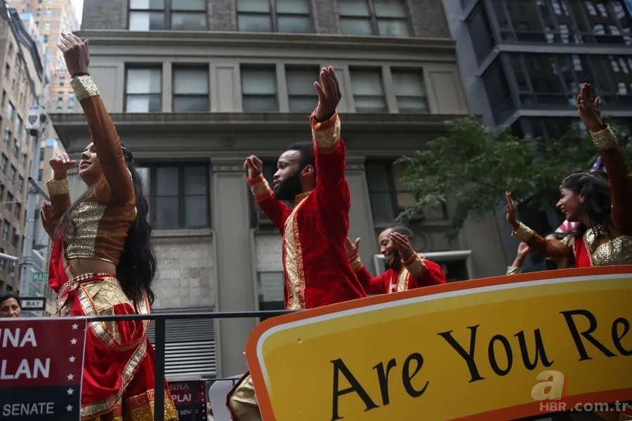 New York sokaklarında Hindistan rüzgarı 12