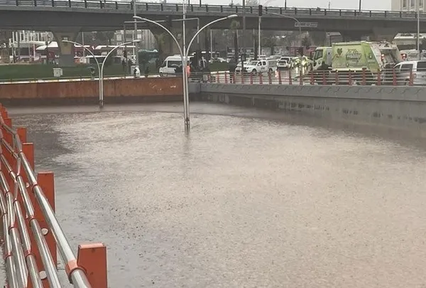 son-dakika-hava-durumu-nasil-olacak-meteorolojiden-o-bolgeye-uyari-1678872947964.jpg Son dakika: Hava durumu nasıl olacak? Turuncu alarm! AFAD'dan uyarı - 21