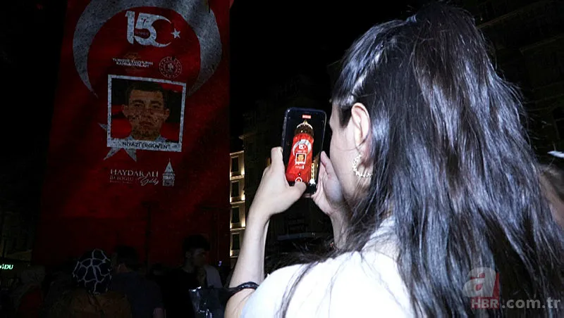 15 Temmuz kahramanları yad ediliyor! Haydarpaşa Gar Binası ve Galata Kulesi'nde mapping gösterileri... 22