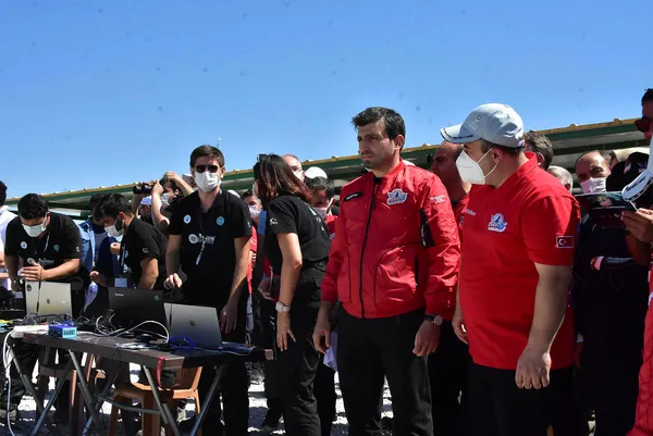 1631744592249.jpg Selçuk Bayraktar canlı yayında açıkladı! İHA üretimi için devlete başvurduğunda kendisine tercümanlık teklif edildi - 3