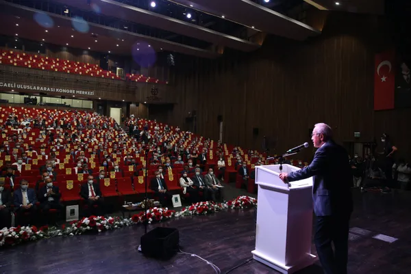 Son dakika: Hazine ve Maliye Bakanı Lütfi Elvan’dan büyüme açıklaması! Yüzde 8’in üzerinde büyüme bekliyoruz