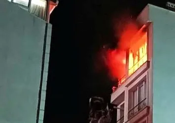 Çanakkale'de apartmanda önce patlama sonra yangın