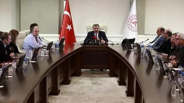 Son dakika: Koronavirüs Bilim Kurulu toplanıyor: Bakan Özer'in PCR teklifi değerlendirilecek! Velilerin gözü çıkacak kararda - 1