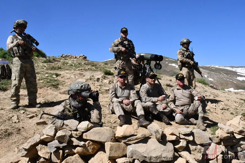 Tunceli'de PKK'ya büyük darbe! İşte operasyon görüntüleri 11