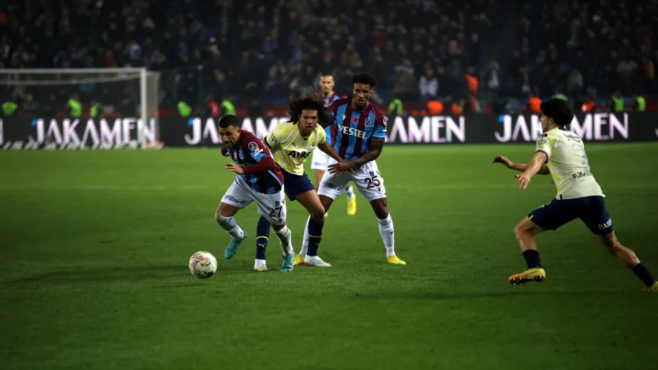 Erman Toroğlu ve Ahmet Çakar'dan Trabzonspor-Fenerbahçe maçı yorumu! Kırmızı kart doğru mu?