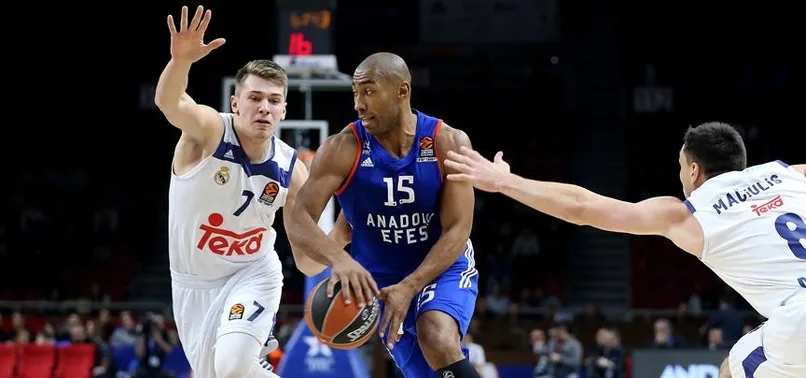 Anadolu Efes, İspanya deplasmanında