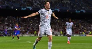 Barcelona Lewandowski’yi duyurdu