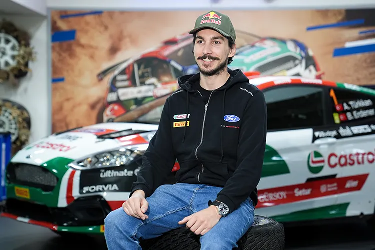 Milli rallici Ali Türkkan Acropolis Rallisi'nde kaza yaptı! Co-pilotu Oytun Albayrak hastaneye kaldırıldı - 1