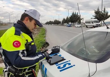 İstanbul'da kazaya neden olup kaçan sürücüye 7 bin 829 lira ceza