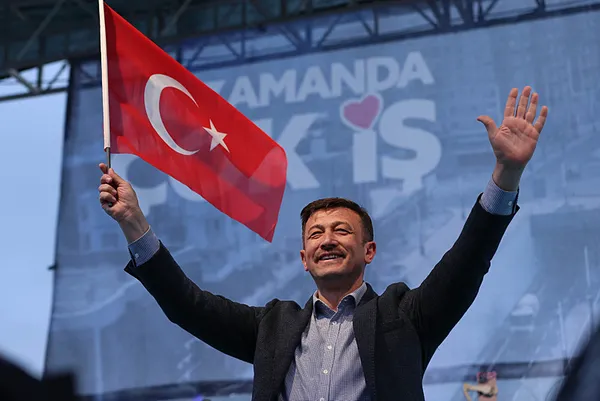 cumhur-ittifakinin-izmir-buyuksehir-belediye-baskan-adayi-hamza-dagdan-taksicilere-mujde-1710426514710.jpg Cumhur İttifakı'nın İzmir Büyükşehir Belediye Başkan adayı Hamza Dağ'dan taksicilere müjde! - 4