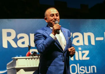 Dışişleri Bakanı Çavuşoğlu: Herkes Cumhurbaşkanımıza geliyor