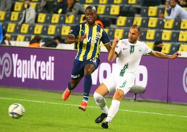 fenerbahcenin-hocasi-pereira-giresunspor-maci-sonrasi-konustu-eksik-olan-sey-bitiricilik-flas-besiktas-mesaji-1632428701519.jpeg Fenerbahçe Teknik Direktörü Pereira'dan Giresunspor maçı sonrası flaş Beşiktaş mesajı - 2