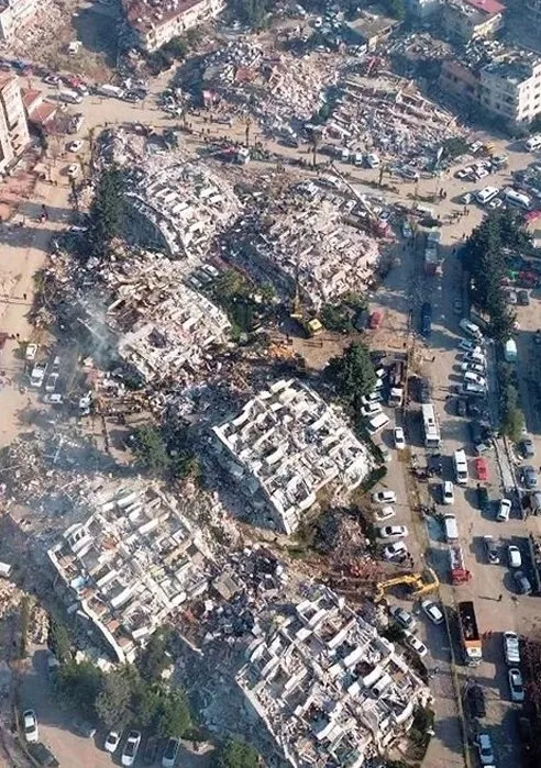 105 kişiye mezar olan Rende Sitesi’ndeki çarpıcı gerçek ortaya çıktı! Kolon kesmenin nedeni...