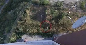 Örümcek Adam’a özendi 5’inci kattan atladı!