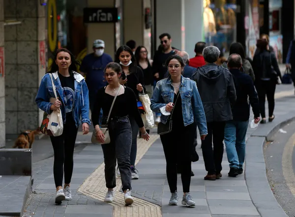 İçişleri Bakanlığından 81 il valiliğine ’Maske Zorunluluğunun Kaldırılmasına İlişkin’ genelge!
