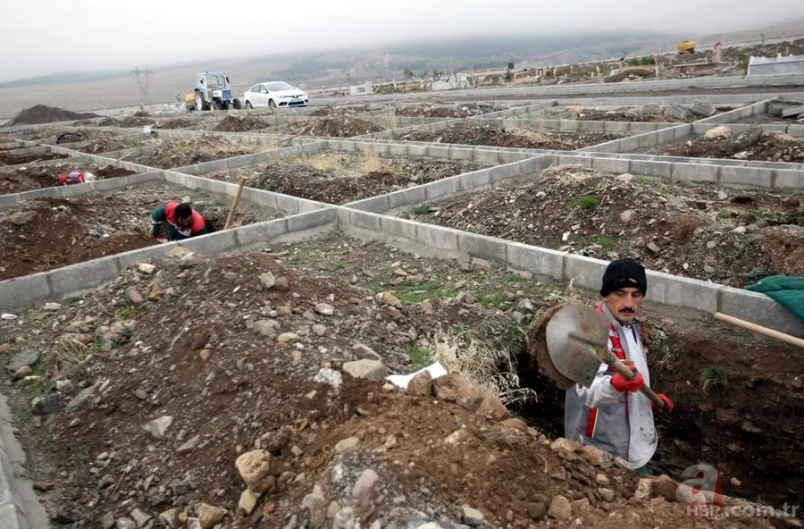 Erzurum'da bin kişilik mezar yeri açtılar 8