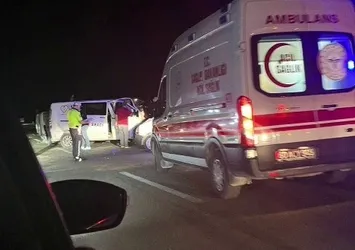 Tokat'ta zincirleme trafik kazası: 1'i jandarma 8 yaralı