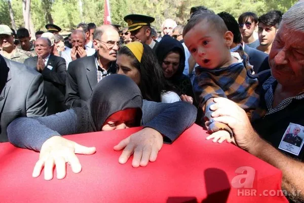 Şehit Piyade Yüzbaşı Özgür Özekin son yolculuğuna uğurlandı 15