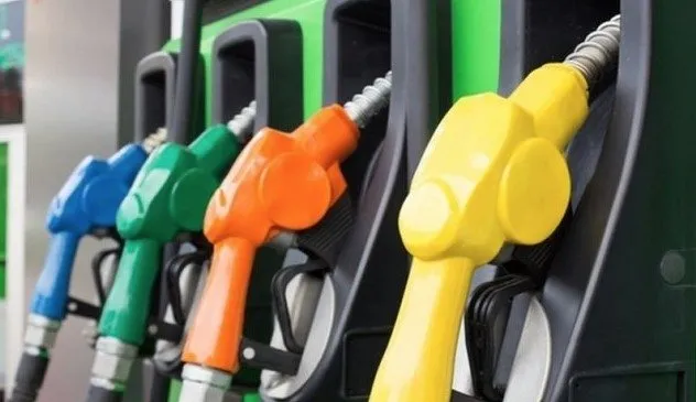 AKARYAKITA PEŞ PEŞE İNDİRİM! Son dakika motorin-benzin fiyatı ne kadar, kaç TL? 1 Mayıs 2023 yeni akaryakıt fiyatları güncel liste