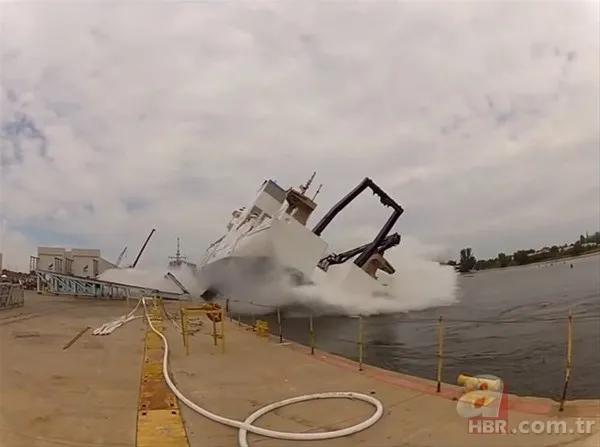 Köylüler ellerinde sopayla geziyor! Katil kuş özellikle sarışın kadınlara saldırıyor 22