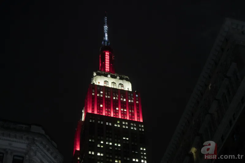 THY sponsor oldu en ünlü bina kırmızı beyaza büründü 2